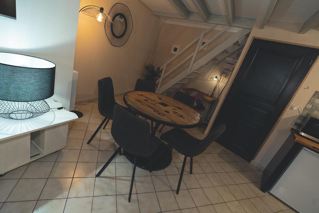 Apartment Centre Historique Chez Rene Wifi Troyes